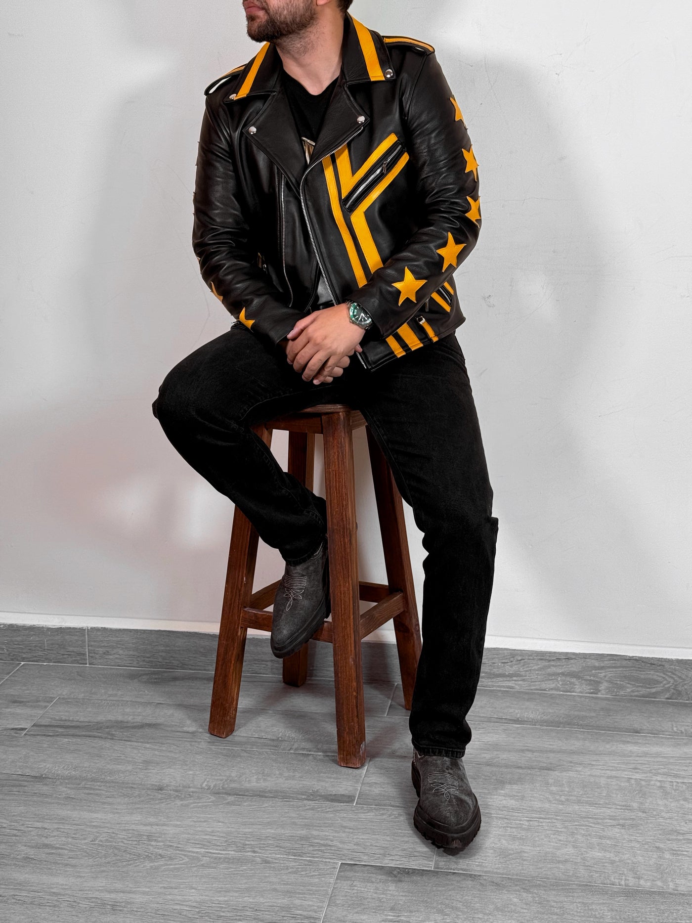 Conan gray black & yellow