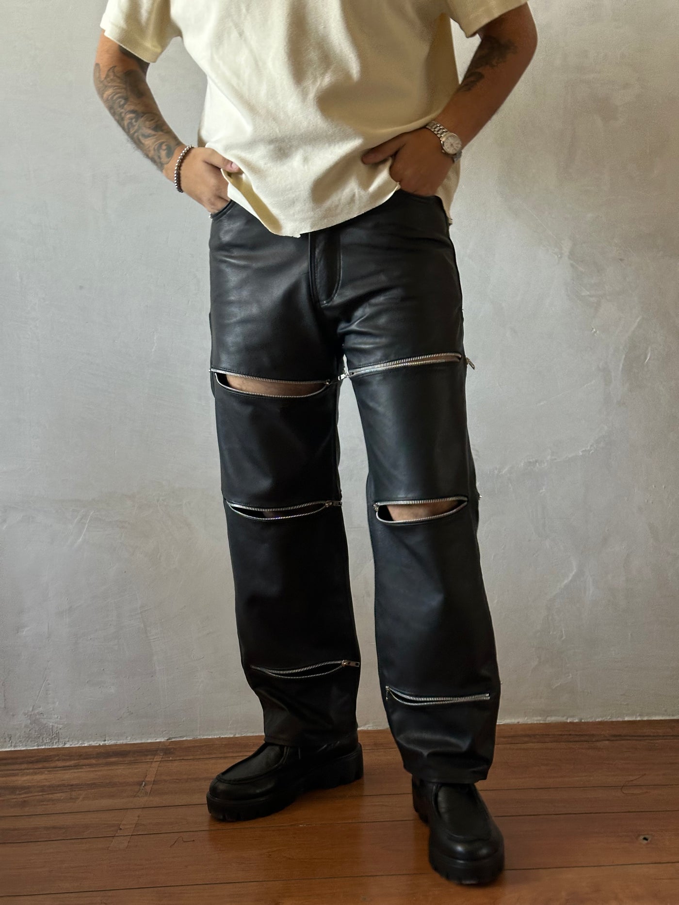 Leather jeans zipper