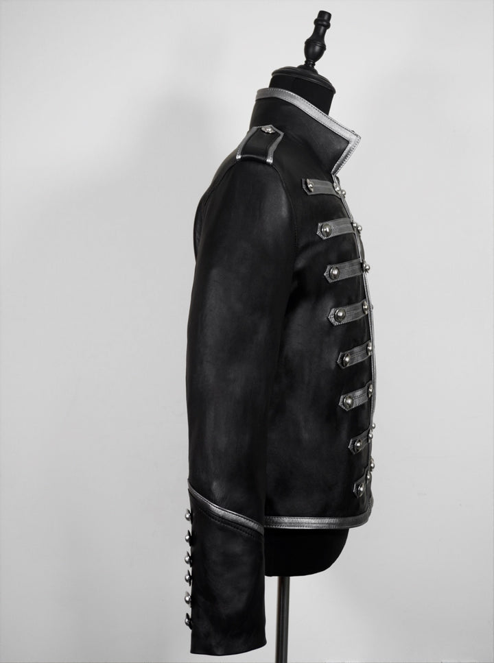 Black parade – VAL DE GRACE