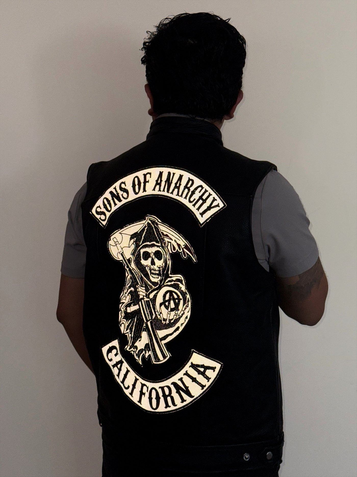 Chaleco Anarchy black bordado